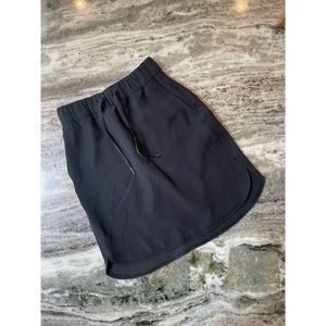 Lululemon On The Fly Skirt Black Size 4